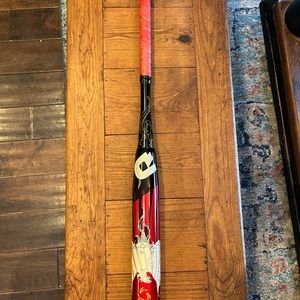 Demarini Fastpitch bat 31 “( still has warranty)